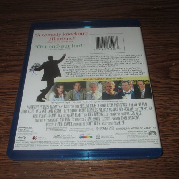 In & Out (Blu-ray Disc, 2021, Canadian) Kevin Kline - Picture 3 of 3